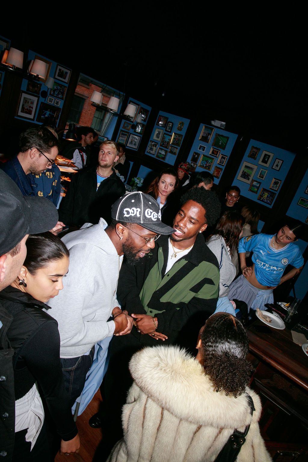 Fans gathered together inside the Blue Table Series venue